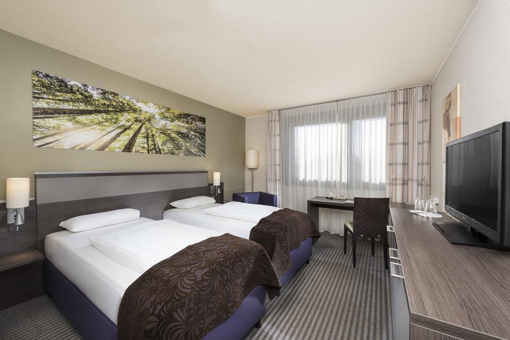 Mercure Duesseldorf Airport Ratingen Room photo
